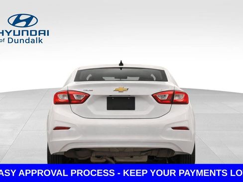 Used 2018 Chevrolet Cruze LS FWD image 8