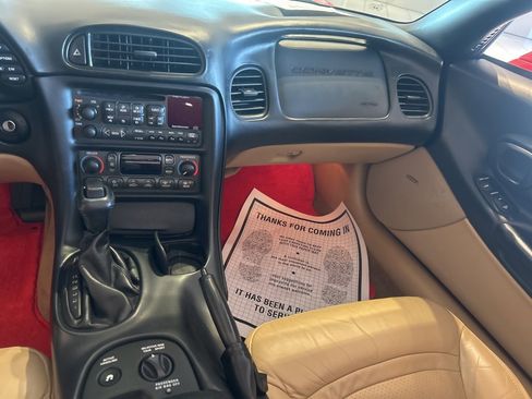 Used 2003 Chevrolet Corvette Convertible w/ Preferred Equipment Group1 image 8