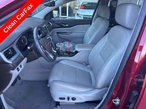 Used 2019 GMC Acadia SLT image 3