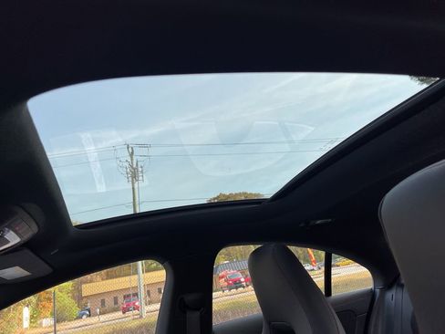 Used 2025 Mercedes-Benz CLA 250 4MATIC image 23