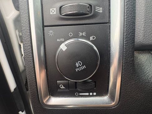 Used 2018 RAM 1500 Big Horn image 17