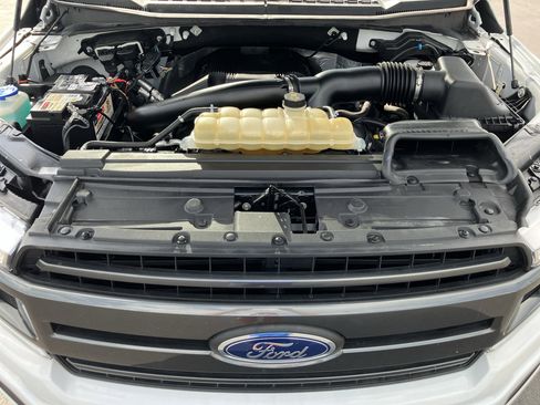 Used 2019 Ford F150 XLT w/ Equipment Group 302A Luxury AWD/4WD image 36