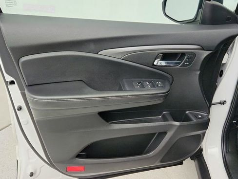 Used 2023 Honda Ridgeline RTL image 11