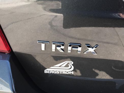 Certified 2018 Chevrolet Trax LT w/ LT Convenience Package FWD image 24