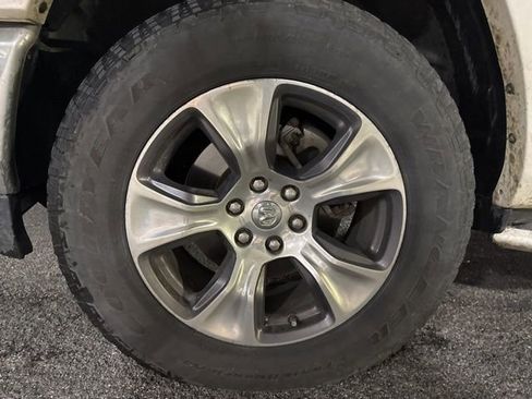 Used 2019 RAM 1500 Laramie image 6