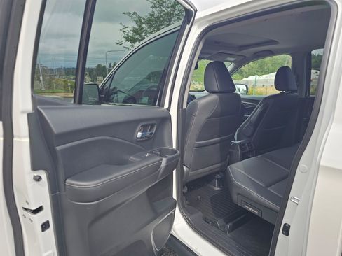 Used 2023 Honda Ridgeline RTL-E image 18