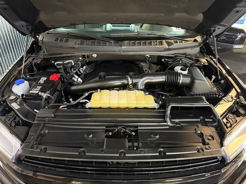 Used 2019 Ford F150 Lariat w/ Equipment Group 502A Luxury AWD/4WD image 33