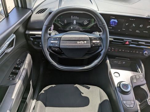 Certified 2026 Kia Sportage LX FWD image 15