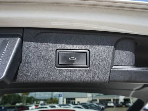 Used 2022 Volkswagen Atlas SE FWD image 10