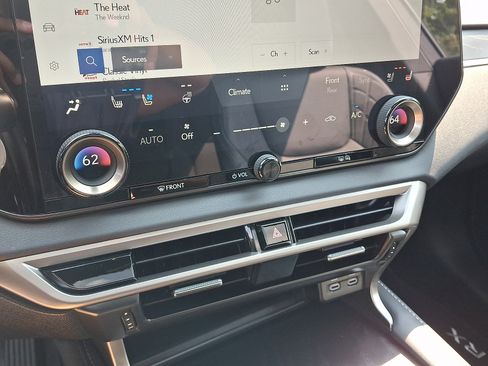 Certified 2025 Lexus RX 350 Premium AWD/4WD image 17