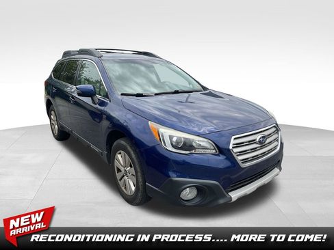 Used 2015 Subaru Outback 2.5i Premium AWD/4WD image 1