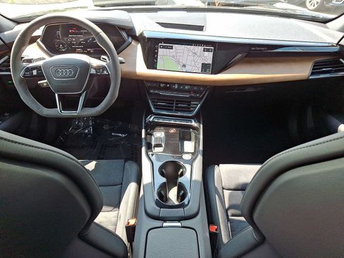 Used 2022 Audi e-tron GT Premium Plus AWD/4WD image 10