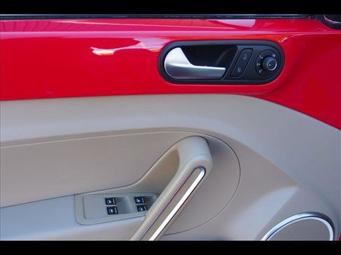 Used 2015 Volkswagen Beetle 1.8T image 18