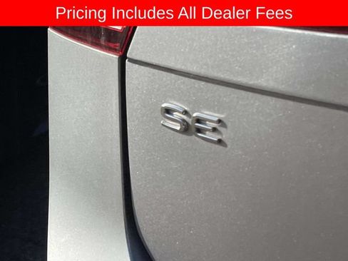 Used 2024 Volkswagen Tiguan SE AWD/4WD image 7