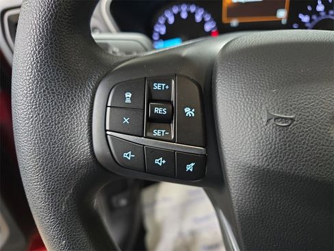 Used 2020 Ford Escape SE image 13