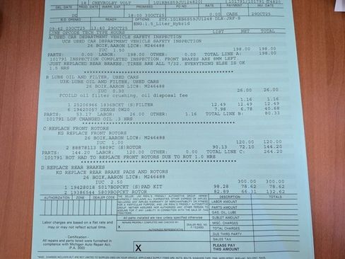 Used 2018 Chevrolet Volt Premier w/ Driver Confidence Package image 2