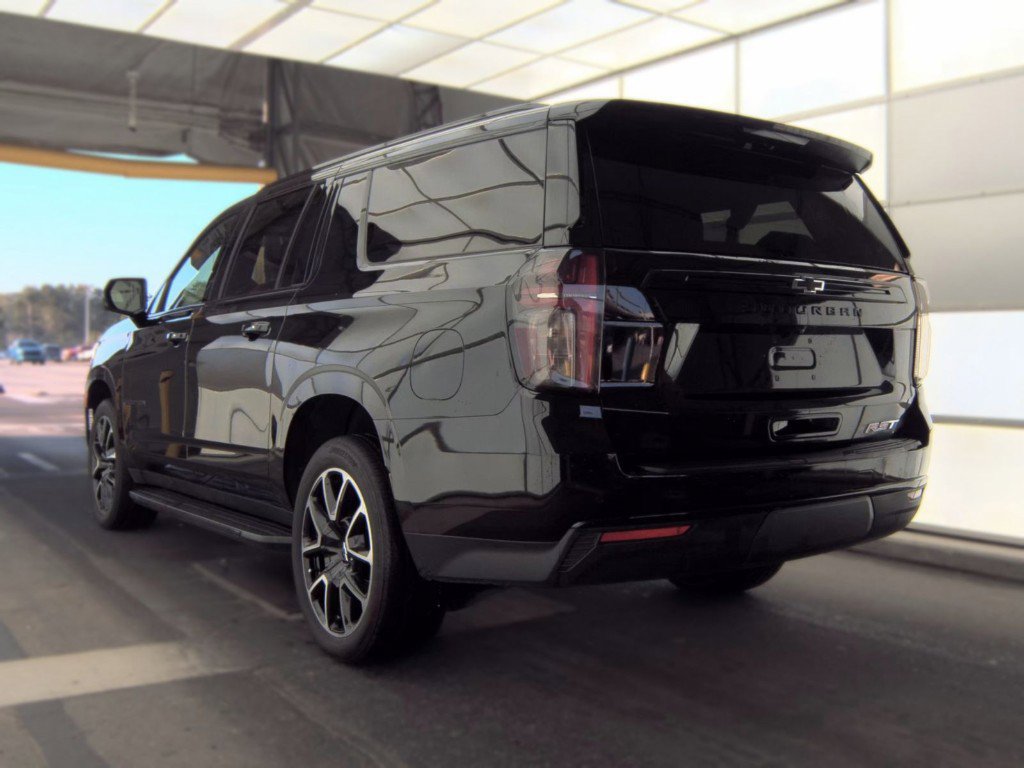 Used 2024 Chevrolet Suburban RST w/ Luxury Package RWD image 6