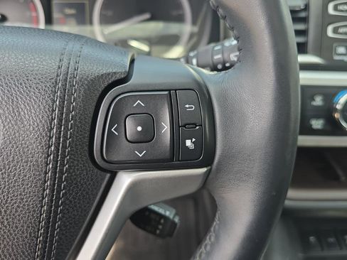 Used 2016 Toyota Highlander Limited AWD/4WD image 14