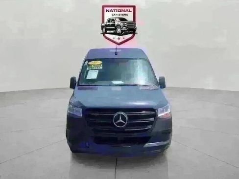 Used 2019 Mercedes-Benz Sprinter 144 image 26
