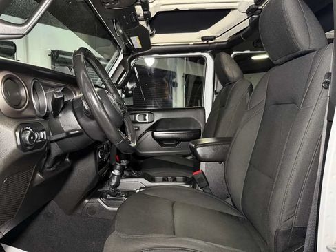 Used 2018 Jeep Wrangler Unlimited Sport S AWD/4WD image 24