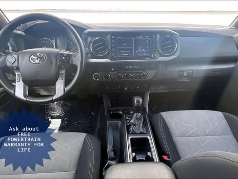 Used 2022 Toyota Tacoma TRD Off-Road w/ Technology Package AWD/4WD image 19