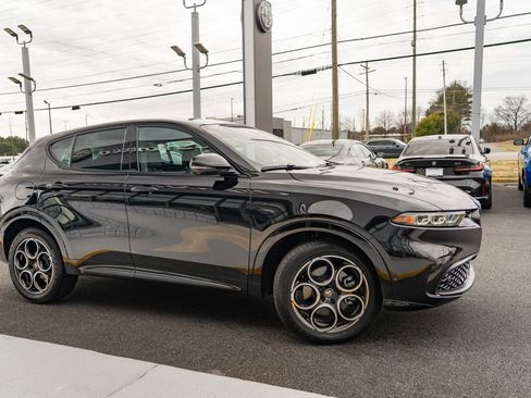 New 2025 Alfa Romeo Tonale w/ Premium Package image 10