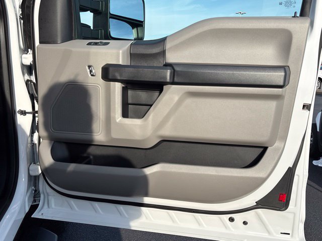 Used 2021 Ford F250 XL w/ STX Appearance Package AWD/4WD image 12