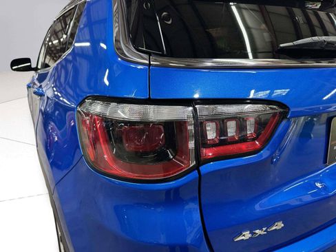 Used 2019 Jeep Compass Limited AWD/4WD image 12