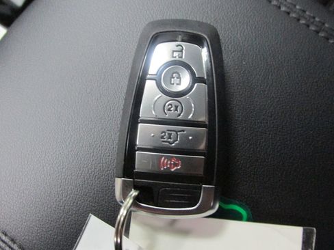 New 2024 Ford Edge SEL w/ Convenience Package image 39