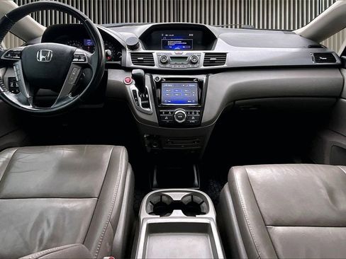 Used 2014 Honda Odyssey Touring Elite image 16