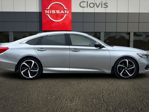 Used 2021 Honda Accord Sport Special Edition image 9