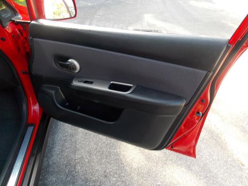 Used 2007 Nissan Versa SL FWD image 20