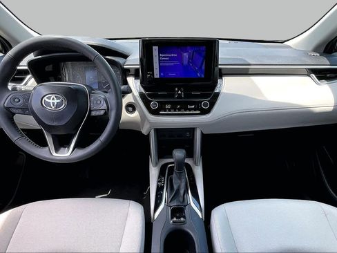 Used 2024 Toyota Corolla Cross LE FWD image 15