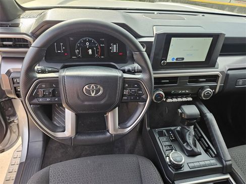 Used 2025 Toyota 4Runner SR5 image 17