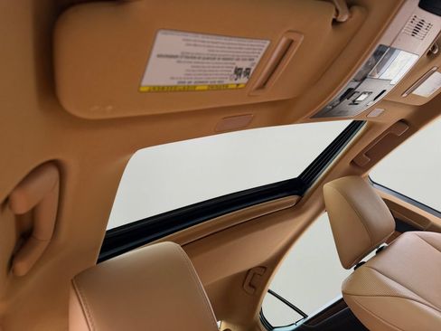 Used 2023 Lexus ES 350 w/ Premium Package FWD image 7