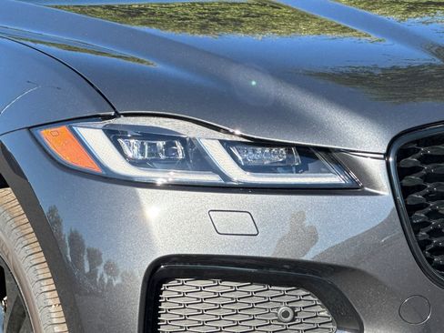 New 2026 Jaguar F-PACE R-Dynamic S image 12