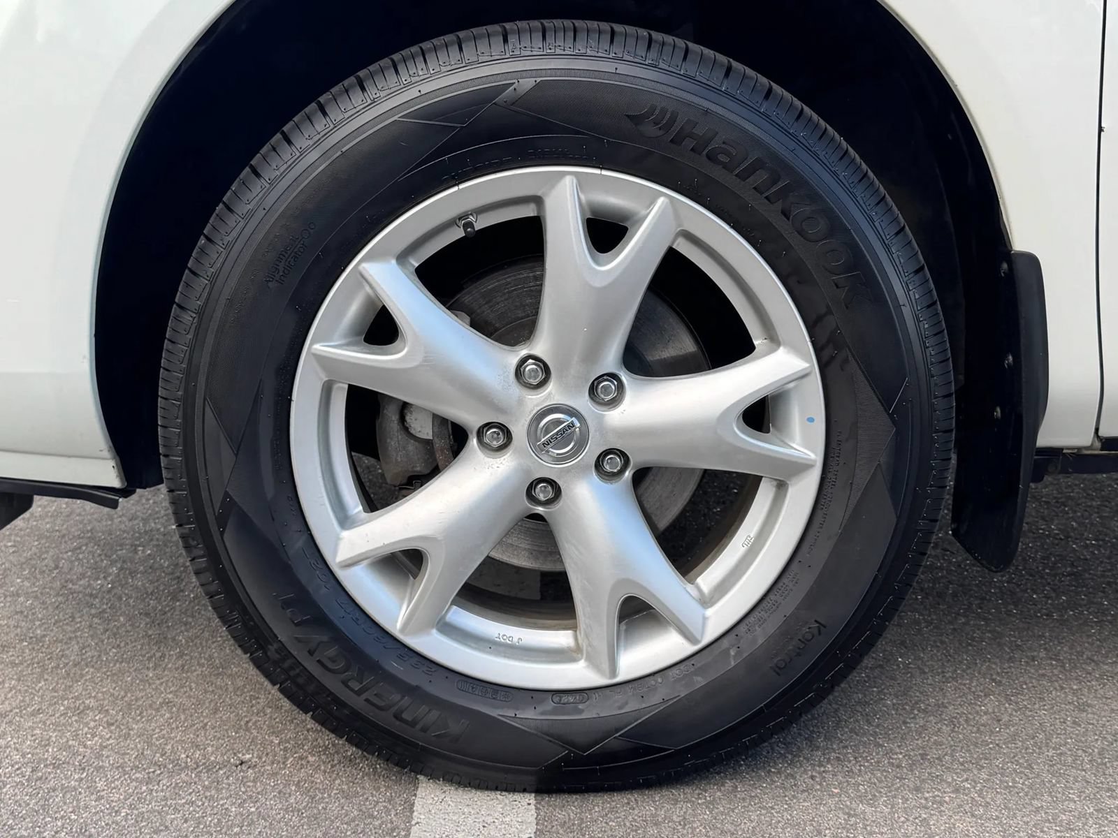 Used 2011 Nissan Rogue SV AWD/4WD image 25
