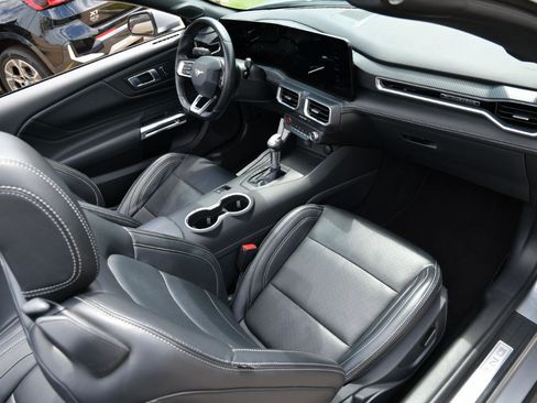 Used 2025 Ford Mustang Premium RWD image 26