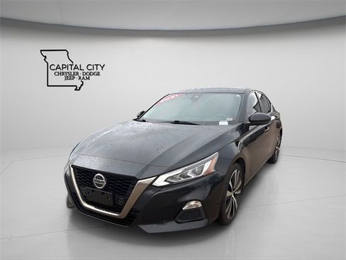 Used 2021 Nissan Altima 2.0 SR image 4