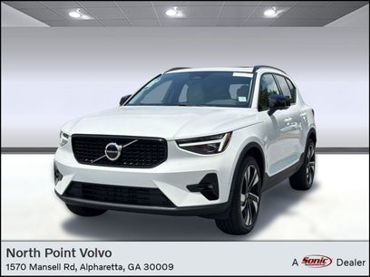 New 2026 Volvo XC40 B5 Ultra w/ Climate Package