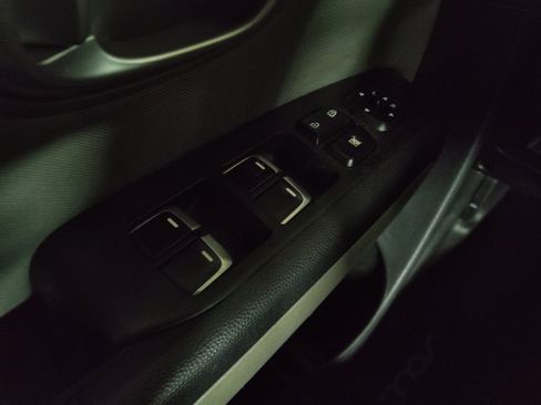 Used 2018 Kia Soul FWD image 27