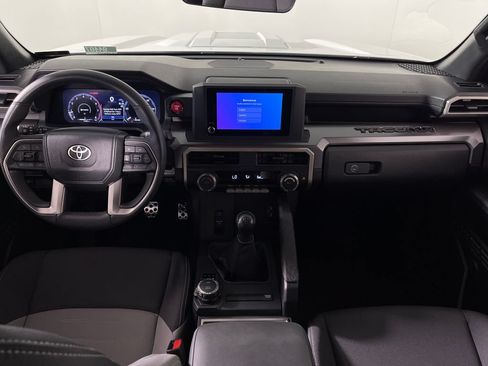 Certified 2025 Toyota Tacoma TRD Sport AWD/4WD image 14
