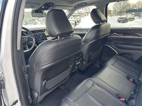 Used 2022 Jeep Grand Cherokee Limited 4xe w/ Luxury Tech Group II image 27