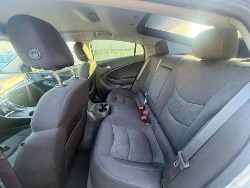 Used 2017 Chevrolet Volt LT FWD image 27