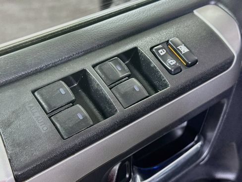 Used 2014 Toyota 4Runner Limited AWD/4WD image 17