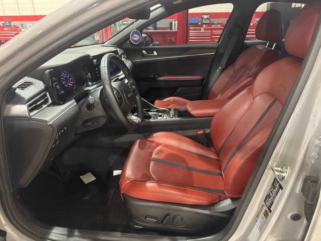 Used 2024 Kia K5 GT-Line w/ GT-Line Premium Package FWD image 5