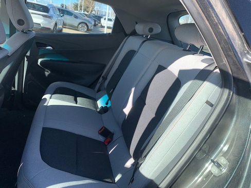 Used 2021 Chevrolet Bolt LT image 18