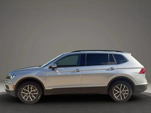 Used 2019 Volkswagen Tiguan SE w/ Panoramic Sunroof Package FWD image 6