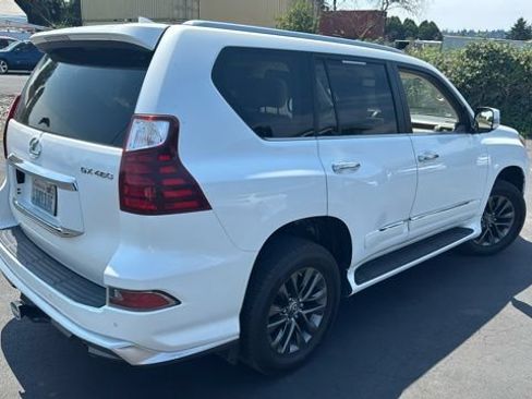 Used 2018 Lexus GX 460 Premium AWD/4WD image 4