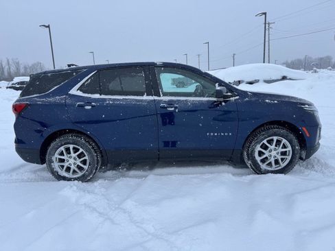 Used 2022 Chevrolet Equinox LT image 8
